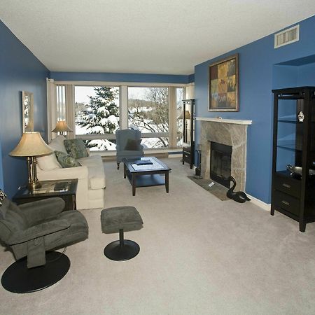 Отель Muskoka Grandview Хантсвилл Экстерьер фото