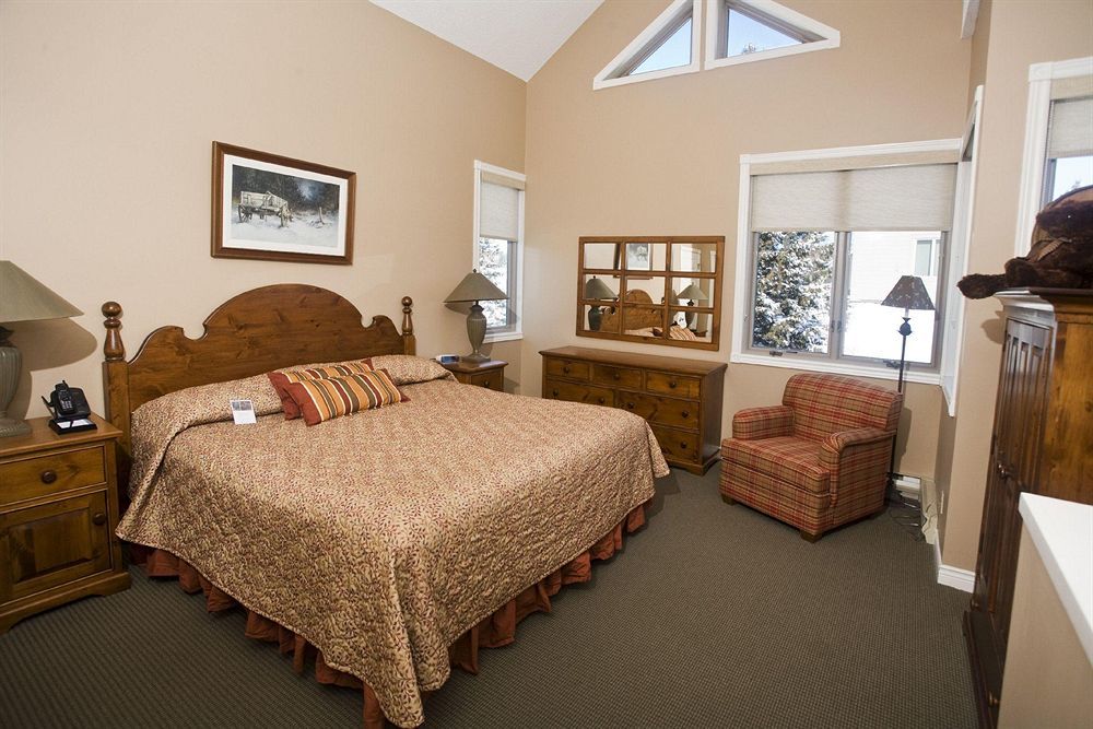 Отель Muskoka Grandview Хантсвилл Экстерьер фото